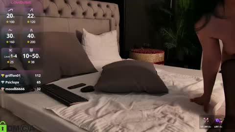 Snapshot of clarashinex chatting on 02/13/25, 11:17 Clara online show from 02/13/25, 11:17