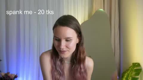 Snapshot of clare_ff chatting on 03/08/25, 03:45 Claire online show from 03/08/25, 03:45