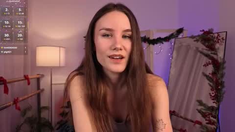 Snapshot of clare_ff chatting on 12/16/25, 01:49 Claire online show from 12/16/25, 01:49