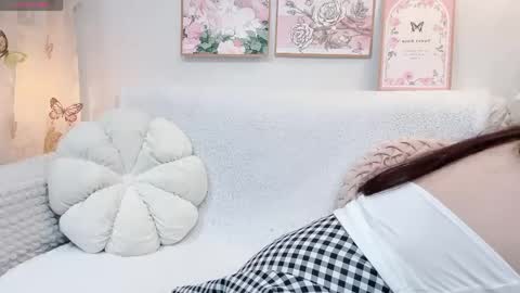 Snapshot of clari_yumi chatting on 04/28/26, 02:27 Clari online show from 04/28/26, 02:27