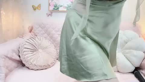 Snapshot of clari_yumi chatting on 06/25/26, 01:49 Clari online show from 06/25/26, 01:49