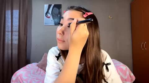 Yuna online show from 10/19/25, 08:04