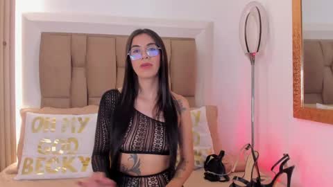 Snapshot of clarisse28 chatting on 04/14/26, 06:58 Mistress Clarisse online show from 04/14/26, 06:58