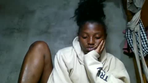 Snapshot of clarisse98 chatting on 04/15/26, 07:58 clarisse98 online show from 04/15/26, 07:58