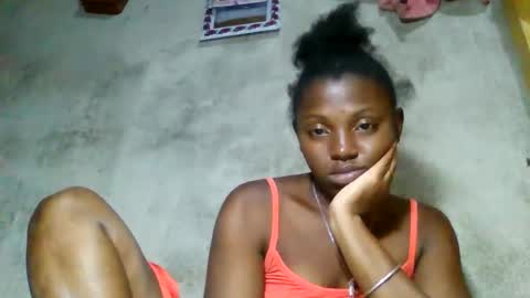 Snapshot of clarisse98 chatting on 05/12/26, 10:01 clarisse98 online show from 05/12/26, 10:01
