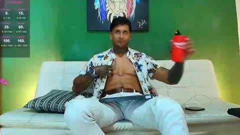 Snapshot of clark__ken chatting on 11/21/25, 08:29 Juanpaindependent model online show from 11/21/25, 08:29