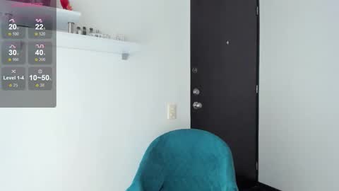 Snapshot of clark_bostom chatting on 09/15/25, 02:39 clark online show from 09/15/25, 02:39