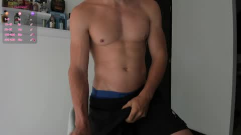 Snapshot of clark_bostom chatting on 04/29/26, 01:37 clark online show from 04/29/26, 01:37