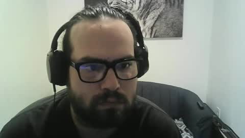 Snapshot of clark_kent1986 chatting on 09/30/25, 12:10 clark_kent1986 online show from 09/30/25, 12:10