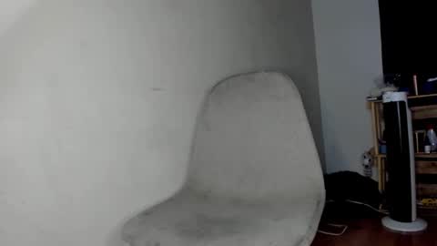 clark_tommy11 online show from 02/06/25, 01:49