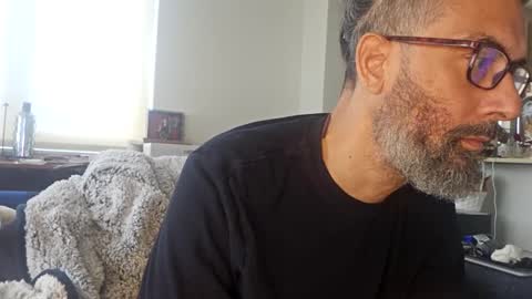 Snapshot of clarkbent2 chatting on 02/04/25, 05:23 clarkbent2 online show from 02/04/25, 05:23