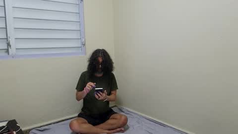 Snapshot of clarkbent2 chatting on 02/15/25, 05:41 clarkbent2 online show from 02/15/25, 05:41