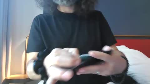 Snapshot of clarkbent2 chatting on 10/01/25, 12:11 clarkbent2 online show from 10/01/25, 12:11