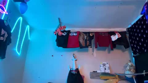 clarkshammer95 online show from 10/04/25, 04:27