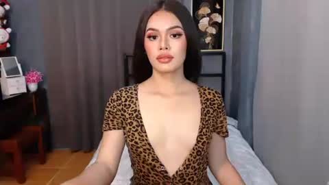 maika online show from 01/28/25, 07:11