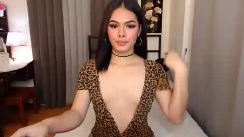 maika online show from 10/30/25, 06:04