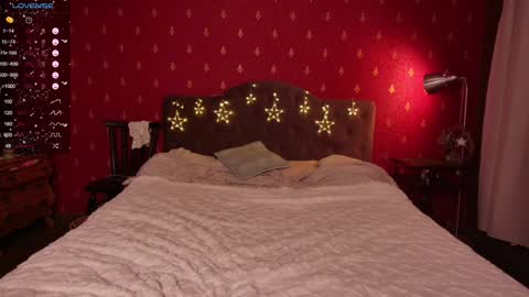 Snapshot of classy_mia chatting on 02/07/25, 08:10 Goldie online show from 02/07/25, 08:10