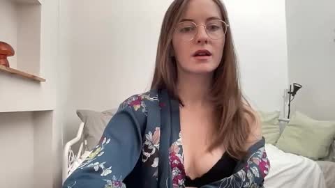 Snapshot of classyandgirly chatting on 02/18/26, 08:16 classyandgirly online show from 02/18/26, 08:16