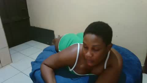 Snapshot of classyhornybabe chatting on 01/21/25, 03:37 Angel online show from 01/21/25, 03:37