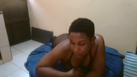 Snapshot of classyhornybabe chatting on 01/31/25, 04:25 Angel online show from 01/31/25, 04:25