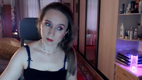 classyinna online show from 10/29/25, 09:44