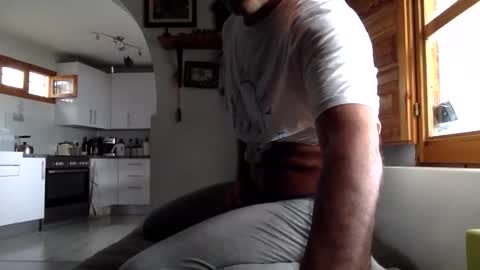 Snapshot of claudi779 chatting on 10/12/25, 12:48 claudi779 online show from 10/12/25, 12:48