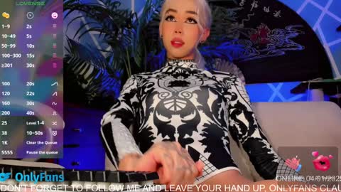   online show from 01/05/25, 06:46