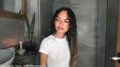 Claudia Rivera online show from 09/28/25, 10:59