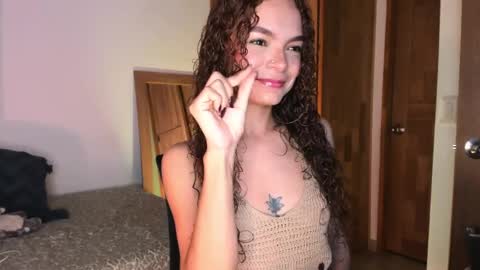 Snapshot of claudiarivera_1 chatting on 04/08/26, 09:15 Claudia Rivera online show from 04/08/26, 09:15
