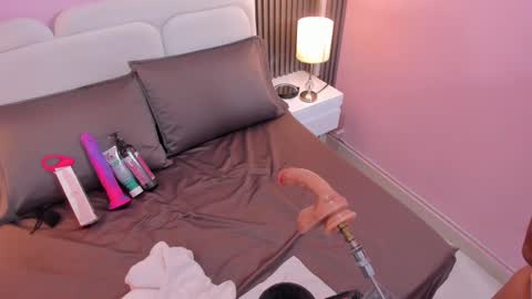 clauwdeen  wolf online show from 09/26/25, 08:46