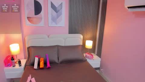 clauwdeen  wolf online show from 11/12/25, 07:46