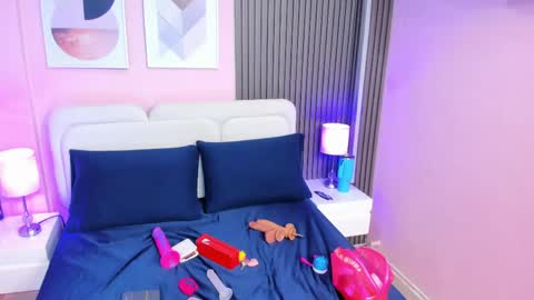 Snapshot of clawdeen__wolf chatting on 04/01/26, 08:06 clauwdeen wolf online show from 04/01/26, 08:06