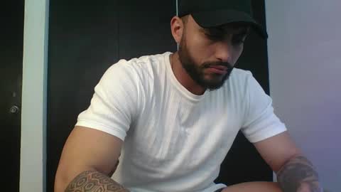 Snapshot of claybrown_ chatting on 04/06/26, 05:36 Clay online show from 04/06/26, 05:36