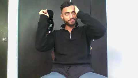 Snapshot of claybrown_ chatting on 04/10/26, 04:12 Clay online show from 04/10/26, 04:12