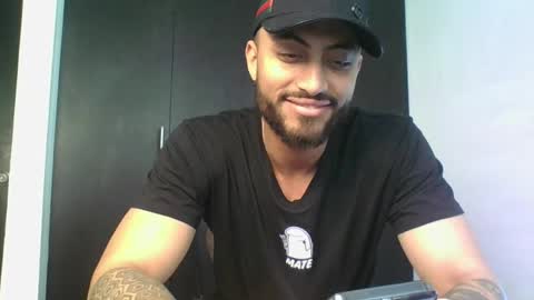 Snapshot of claybrown_ chatting on 04/15/26, 02:46 Clay online show from 04/15/26, 02:46