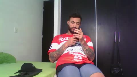 Snapshot of claybrown_ chatting on 05/16/26, 07:12 Clay online show from 05/16/26, 07:12