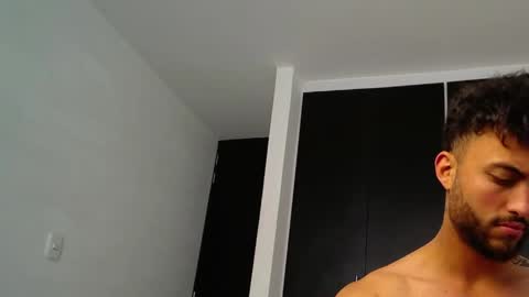 Snapshot of claybrown_ chatting on 05/31/26, 04:03 Clay online show from 05/31/26, 04:03