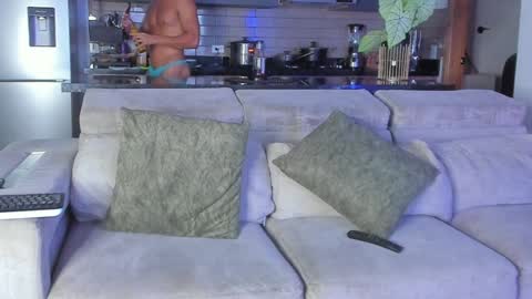 Snapshot of claytonburgues chatting on 01/13/25, 01:56 claytonburgues online show from 01/13/25, 01:56