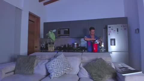 Snapshot of claytonburgues chatting on 02/17/25, 02:42 claytonburgues online show from 02/17/25, 02:42