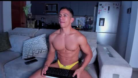 Snapshot of claytonburgues chatting on 03/10/25, 01:23 claytonburgues online show from 03/10/25, 01:23