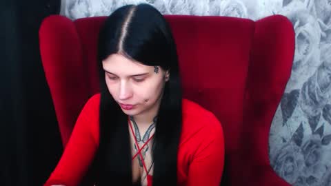 Snapshot of cleadark chatting on 12/23/24, 10:23 CleaDark online show from 12/23/24, 10:23