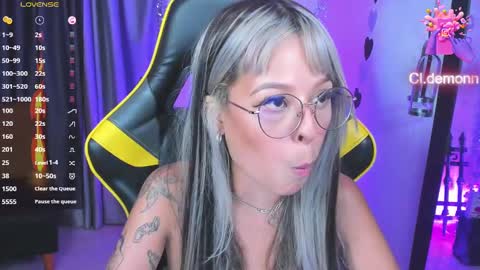 Snapshot of cleademon chatting on 02/06/25, 01:43 Demon online show from 02/06/25, 01:43