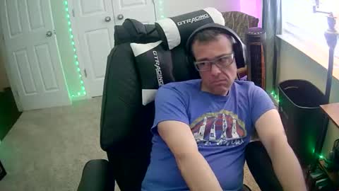 Snapshot of cleigm841 chatting on 09/14/25, 03:11 RichDahtCom online show from 09/14/25, 03:11