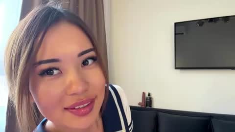 Snapshot of clemenciakempa chatting on 07/30/26, 01:32 Lili online show from 07/30/26, 01:32