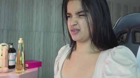 Clementine online show from 11/29/25, 01:25