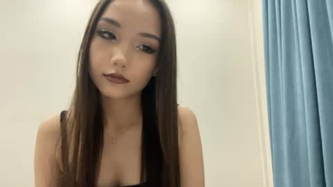 Snapshot of clementinecampion chatting on 05/15/26, 04:47 Viki online show from 05/15/26, 04:47