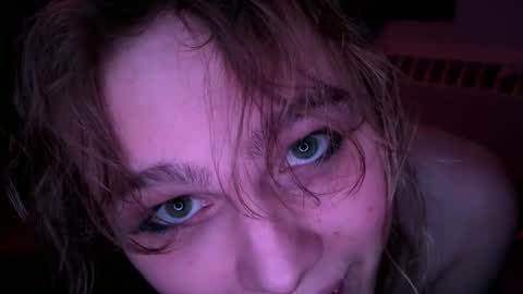 Snapshot of clemie32677 chatting on 11/22/25, 08:02 clemie32677 online show from 11/22/25, 08:02