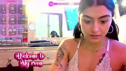 Snapshot of cleo_05 chatting on 09/14/25, 02:00 cleo_05 online show from 09/14/25, 02:00