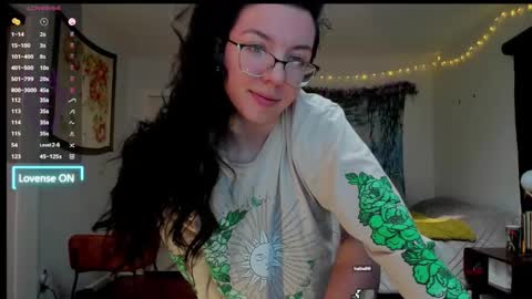 Snapshot of cleo_cam chatting on 02/27/25, 09:25 Cleo Schedule Updates online show from 02/27/25, 09:25