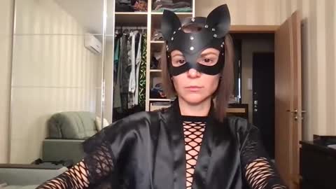 Snapshot of cleo_catra chatting on 09/25/25, 12:09 cleo_catra online show from 09/25/25, 12:09